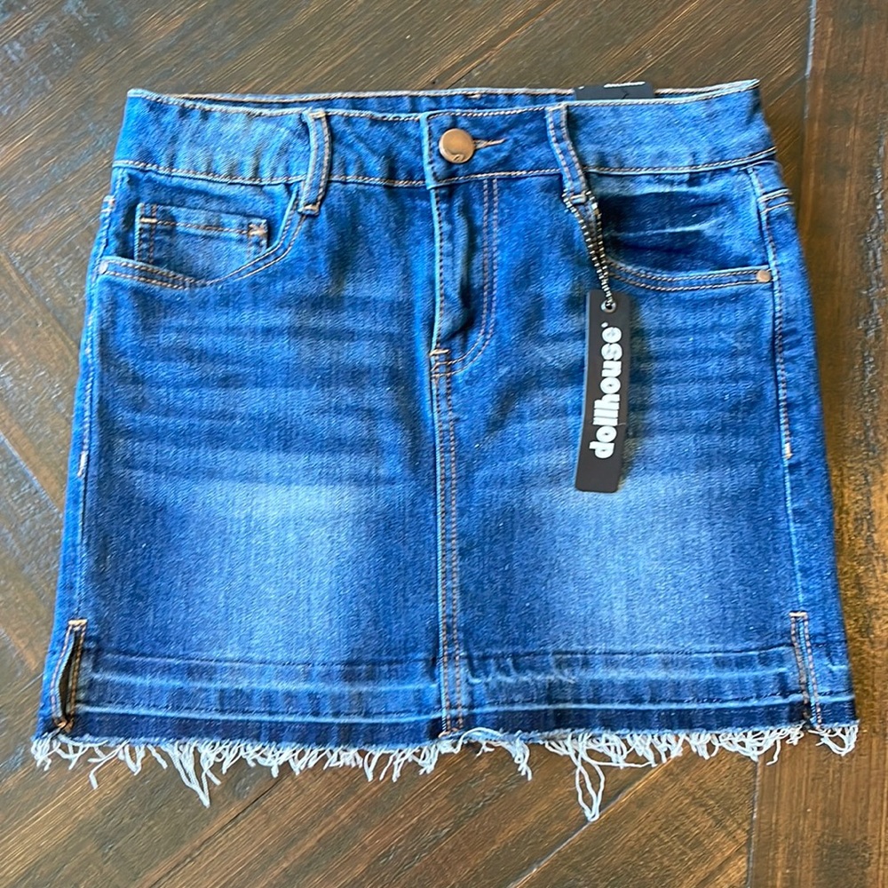 NWT DOLLHOUSE Jean denim skirt Sz 5 juniors